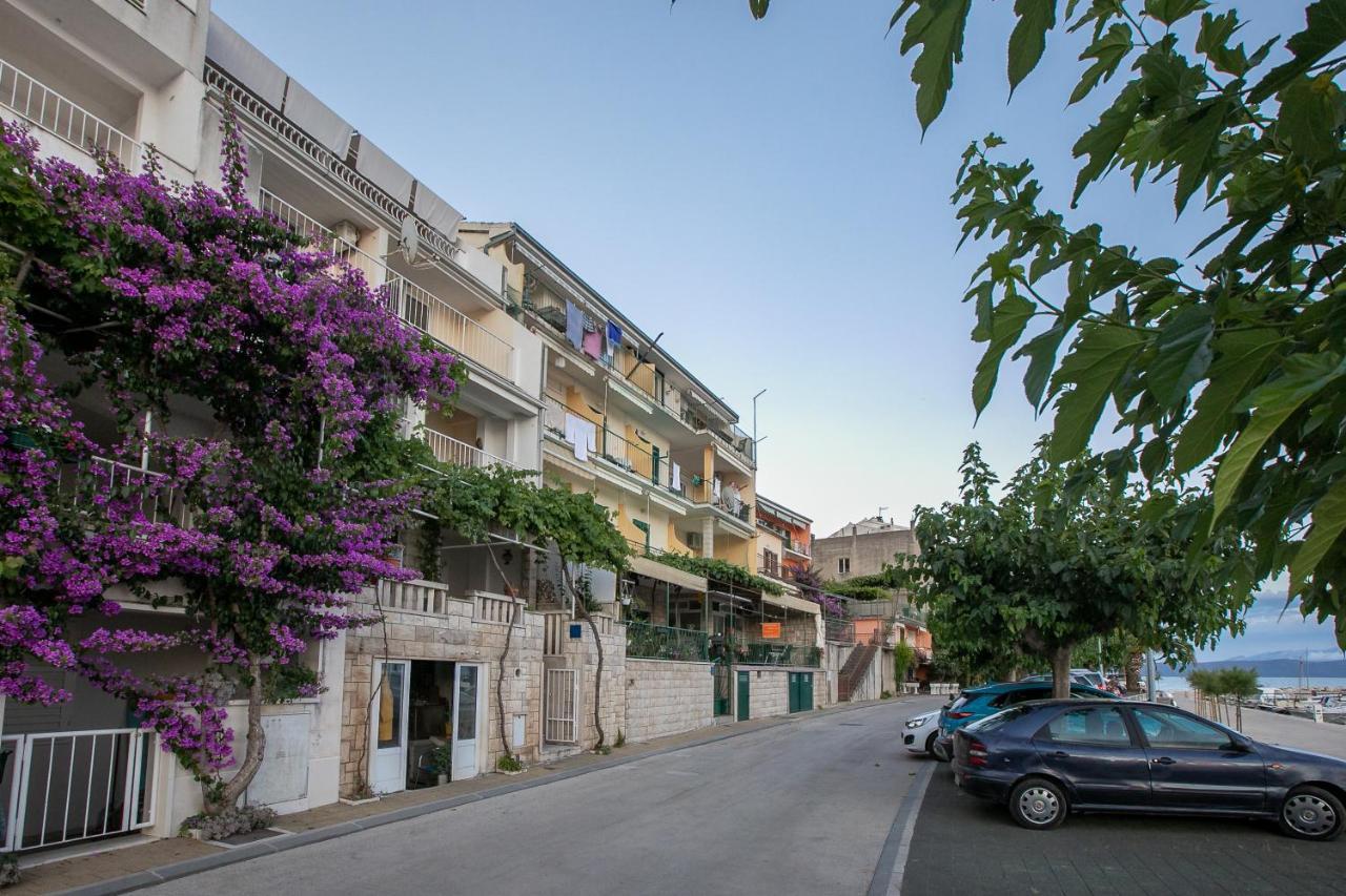 Apartment By The Sea Podgora Exterior foto