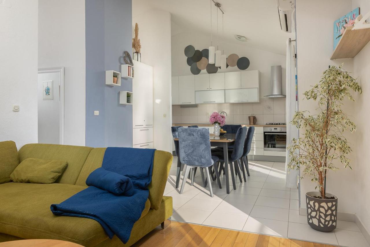 Apartment By The Sea Podgora Exterior foto